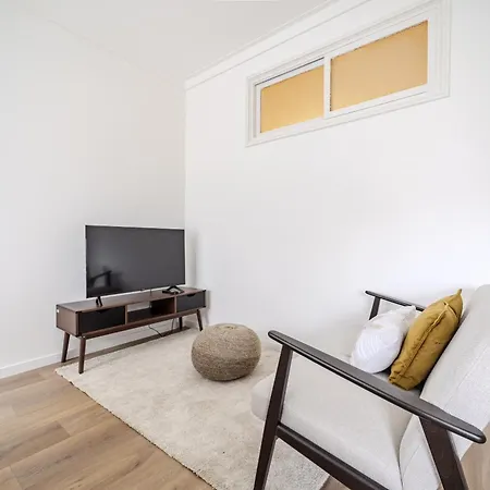 Apartment Cruz Design By House And People Braga