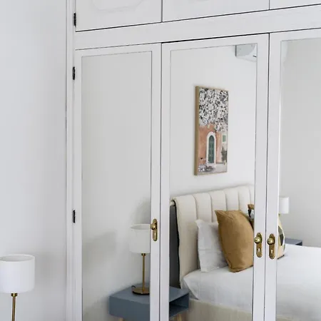 Cruz Design By House And People Apartment *